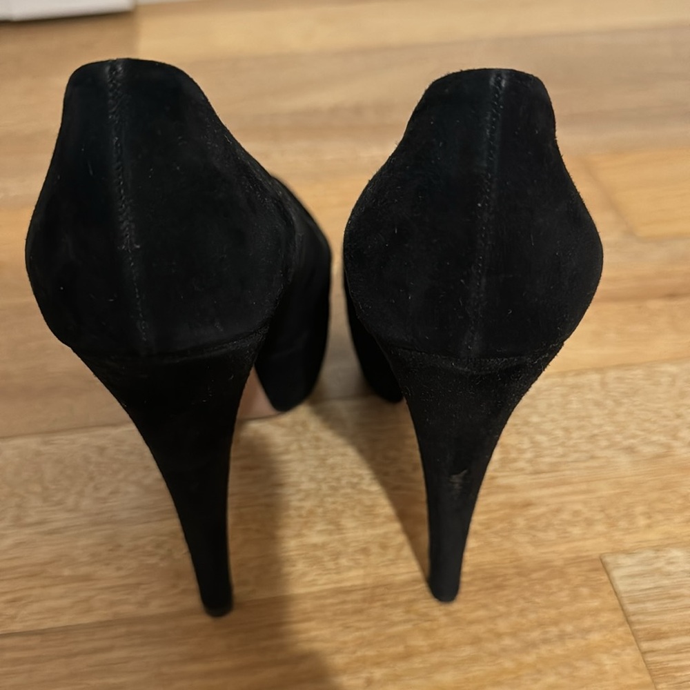 Black suede PRADA platform pump - Picture 5 of 6
